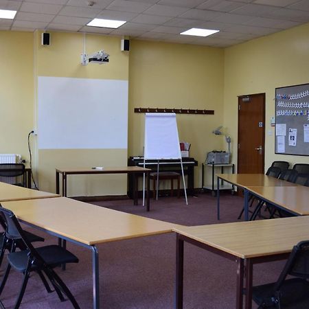 Ludlow Mascall Centre エクステリア 写真
