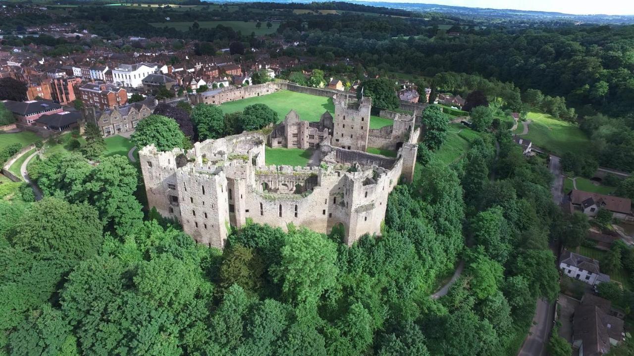 Ludlow Mascall Centre エクステリア 写真