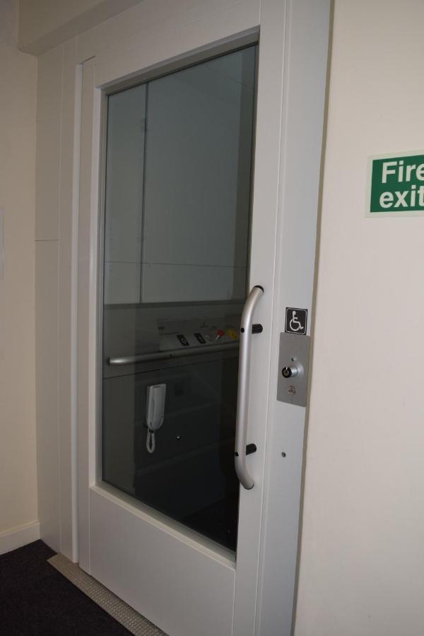 Ludlow Mascall Centre エクステリア 写真