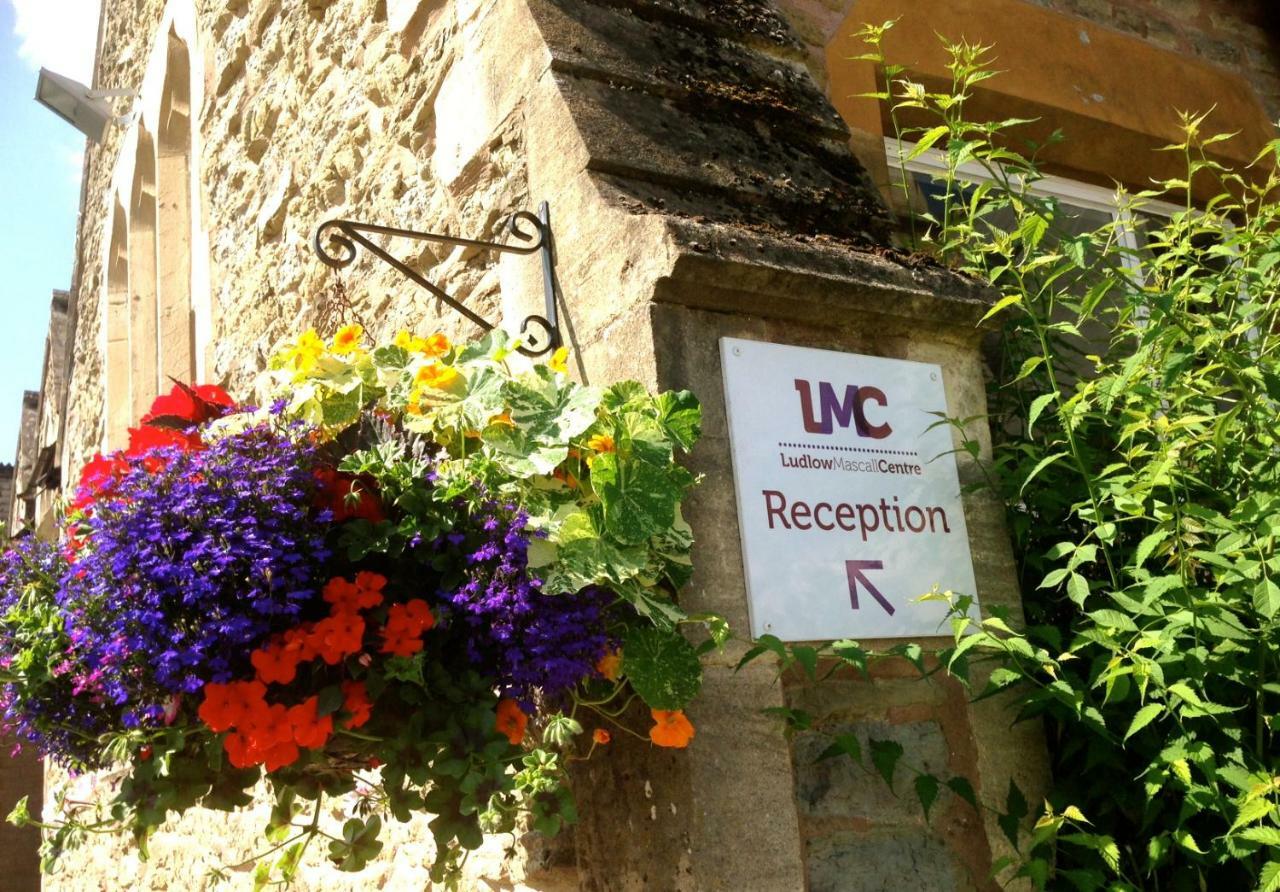 Ludlow Mascall Centre エクステリア 写真